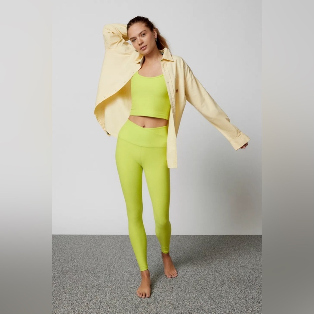 NWT Beyond Yoga At Your Lesuire Legging